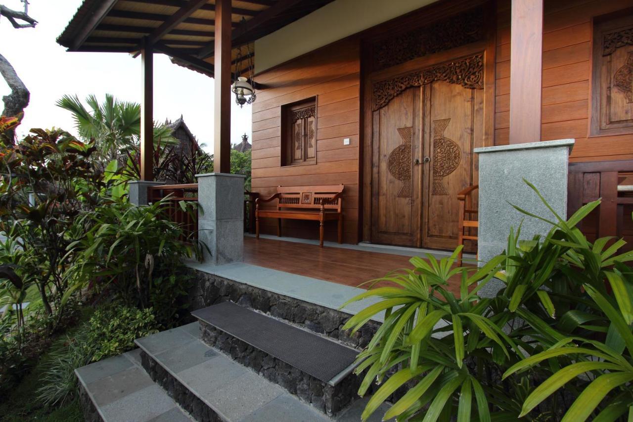 เดอะ ซันยัส รีทรีต Hotel ตาบานัน ภายนอก รูปภาพ