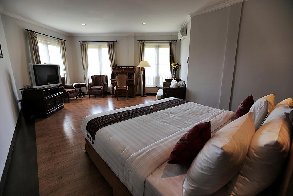 เดอะ ซันยัส รีทรีต Hotel ตาบานัน ภายนอก รูปภาพ