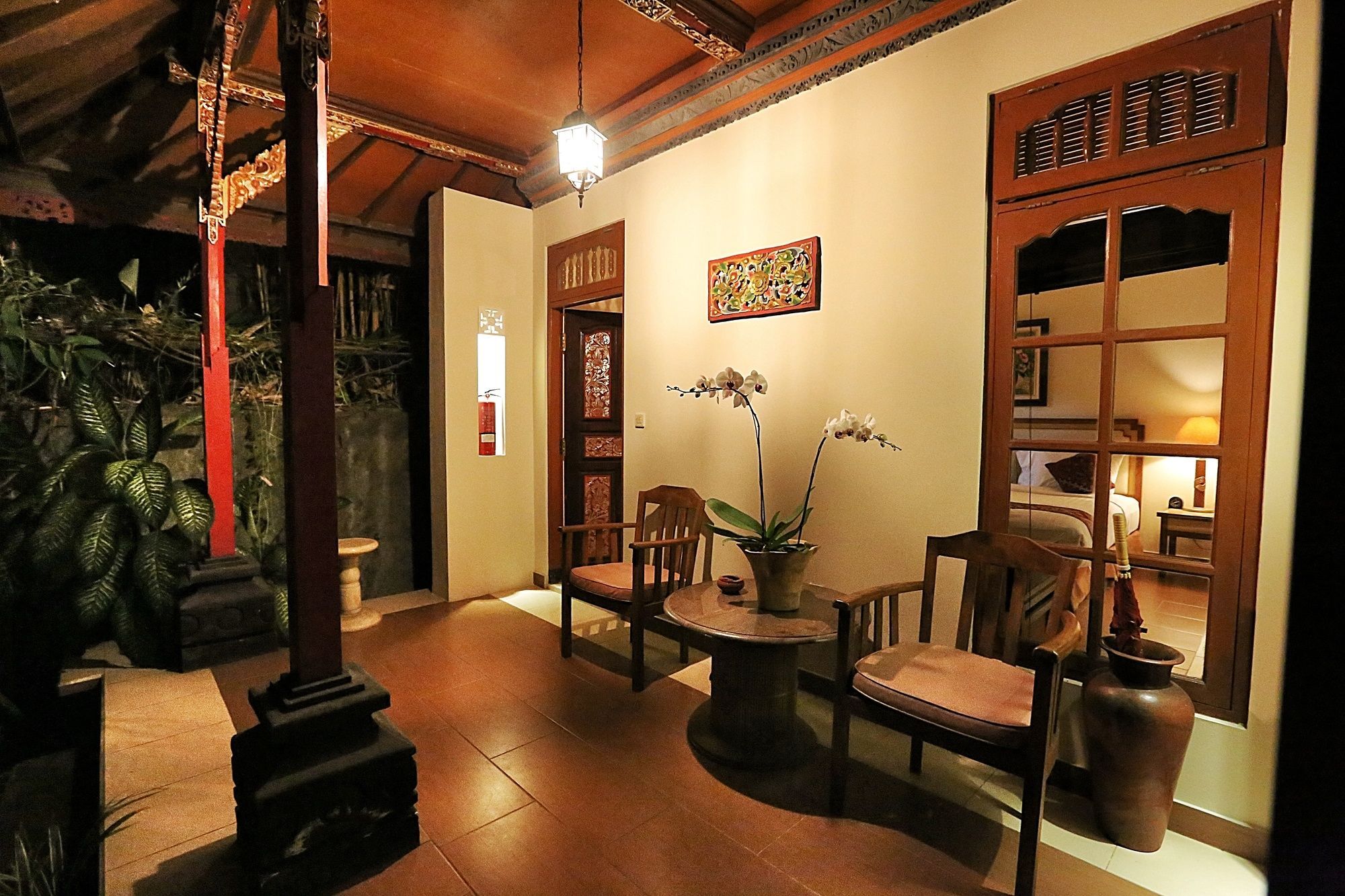 เดอะ ซันยัส รีทรีต Hotel ตาบานัน ภายนอก รูปภาพ