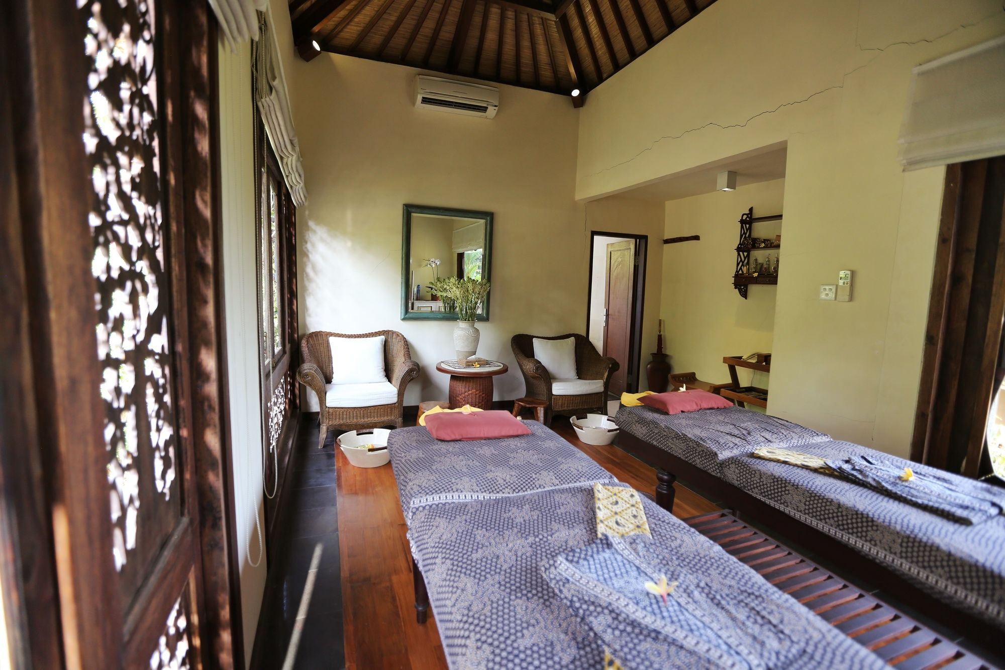 เดอะ ซันยัส รีทรีต Hotel ตาบานัน ภายนอก รูปภาพ